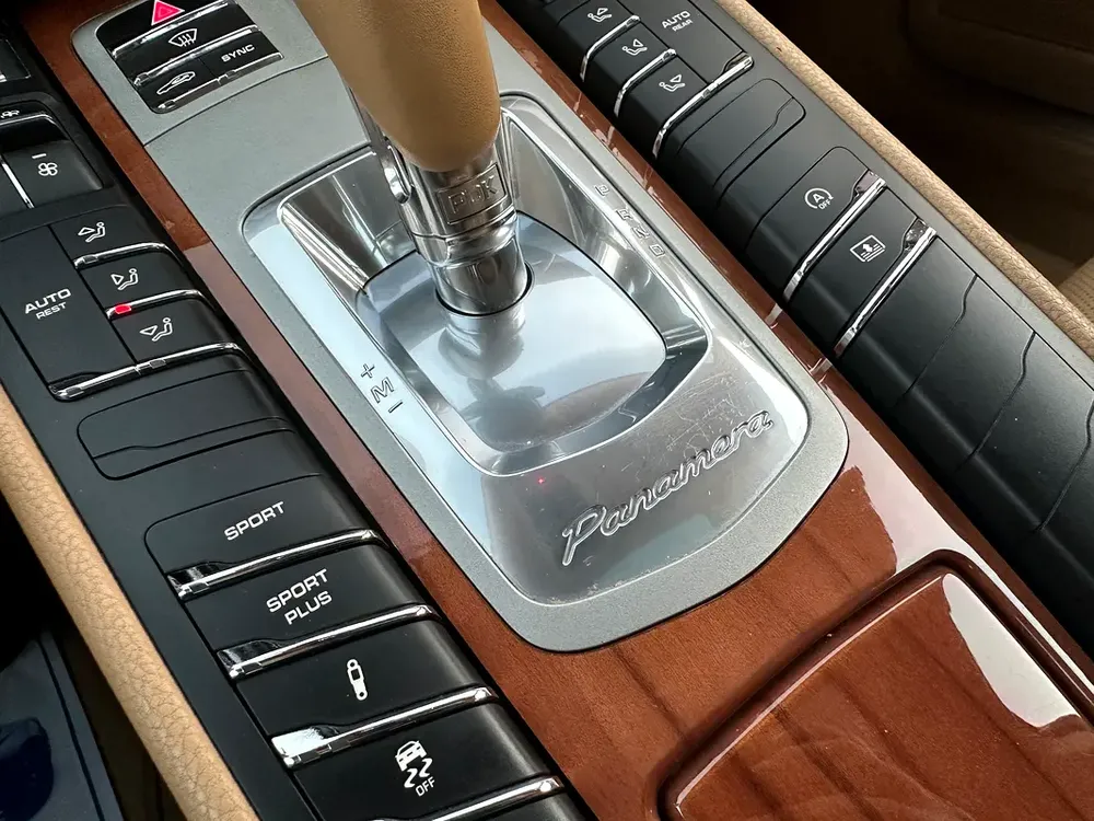 PORSCHE PANAMERA 2014 PDK AMAZING CONDITION FULL OPTION GCC - Image 11