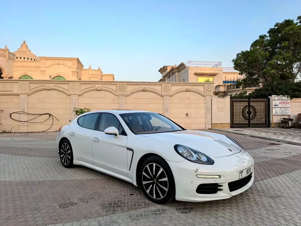 PORSCHE PANAMERA 2014 PDK AMAZING CONDITION FULL OPTION GCC - Image 12
