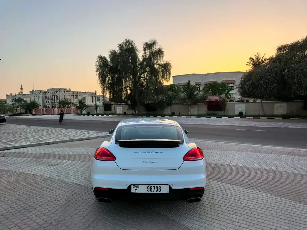 PORSCHE PANAMERA 2014 PDK AMAZING CONDITION FULL OPTION GCC - Image 15