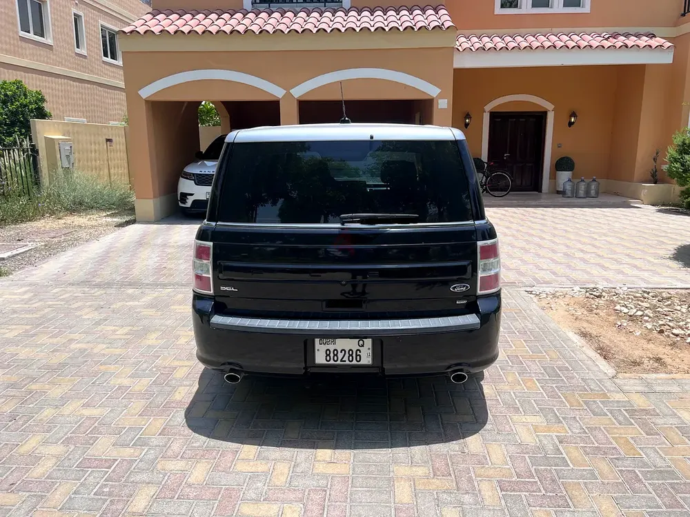 Ford Flex SEL 2017 GCC Specs - Well Maintained Family SUV - Image 4