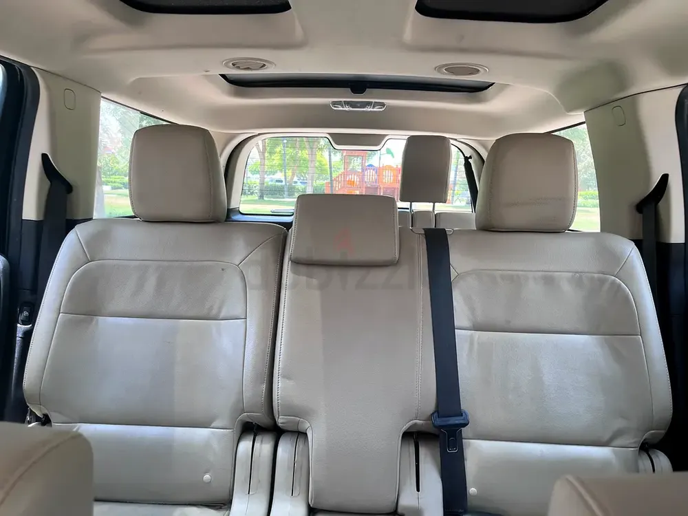 Ford Flex SEL 2017 GCC Specs - Well Maintained Family SUV - Image 8