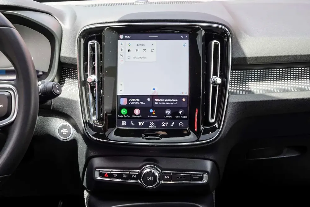 AED 1353/month | 2023 Volvo XC40 B4 Ultimate Dark | GCC Specs | Ref#415495 - Image 13
