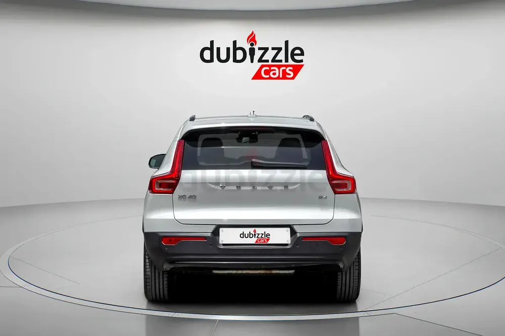 AED 1353/month | 2023 Volvo XC40 B4 Ultimate Dark | GCC Specs | Ref#415495 - Image 7