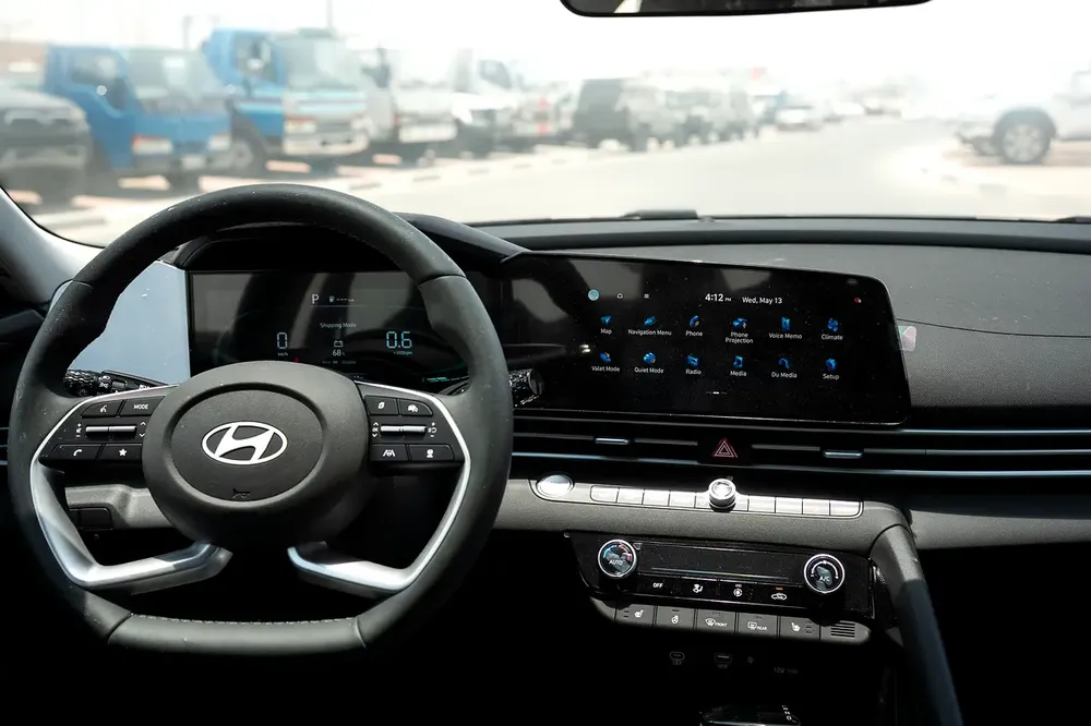 HYUNDAI ELANTRA CHINESE SPECS LUXURY FULL OPTIONS 2025 - Image 11
