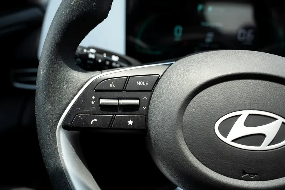 HYUNDAI ELANTRA CHINESE SPECS LUXURY FULL OPTIONS 2025 - Image 14