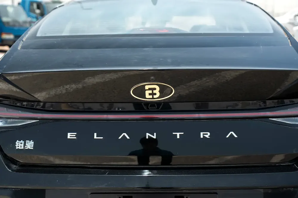 HYUNDAI ELANTRA CHINESE SPECS LUXURY FULL OPTIONS 2025 - Image 8