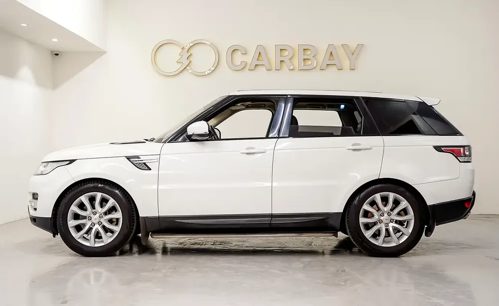 AED 1694 PM | RANGE ROVER SPORT HSE 2016 | UNDER WARRANTY  SERVICE CONTRACT MARCH 2026 | GCC - Image 4