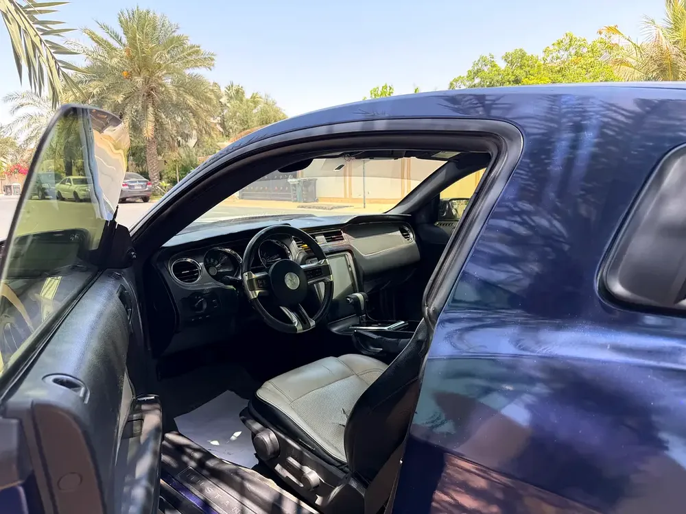 2012 Ford Mustang V6 | American Specs | Well Maintained - Image 8