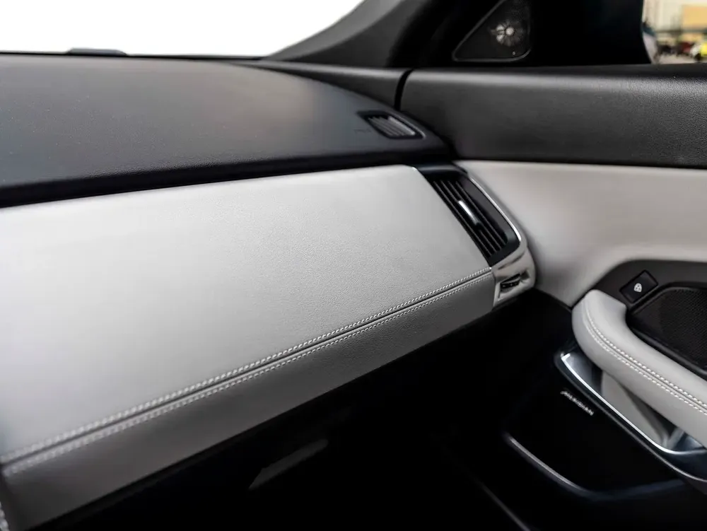 0% DOWN | RAMADAN ALL-INCLUSIVE | FREE INSURANCE + REG | E-PACE R-DYNAMIC | WARRANTY+SERVICE | GCC - Image 14