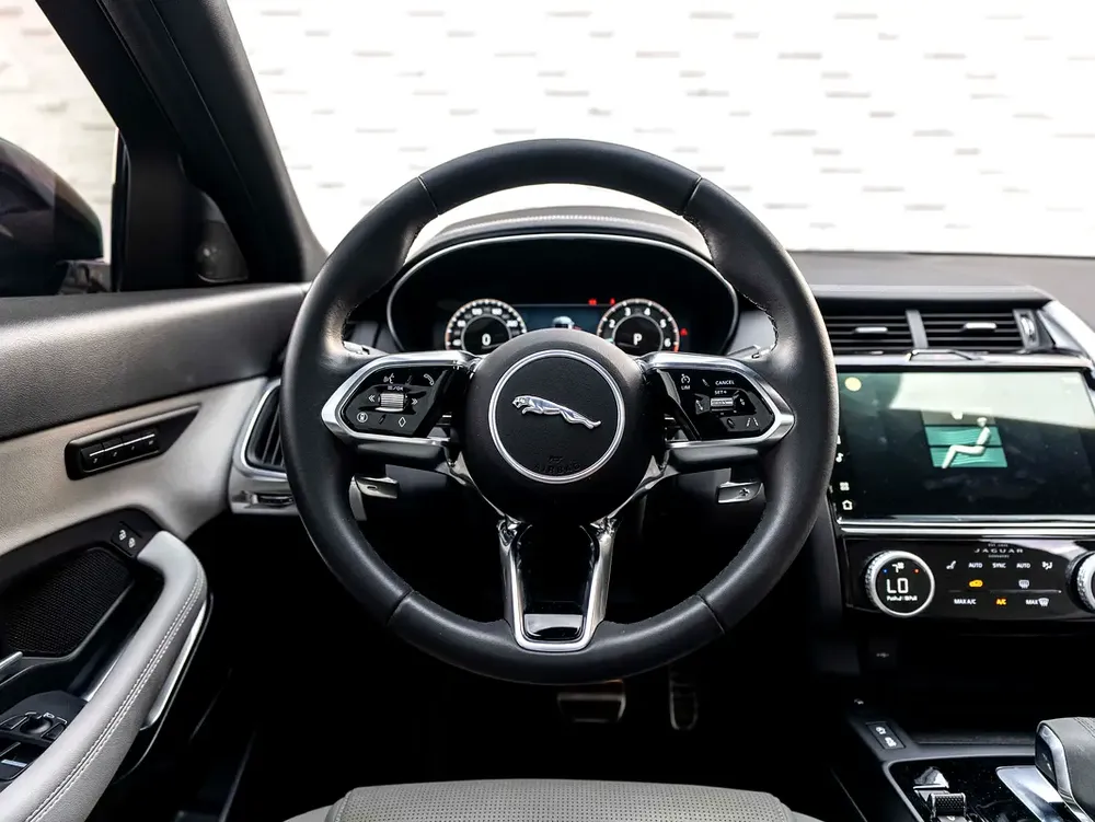 0% DOWN | RAMADAN ALL-INCLUSIVE | FREE INSURANCE + REG | E-PACE R-DYNAMIC | WARRANTY+SERVICE | GCC - Image 18
