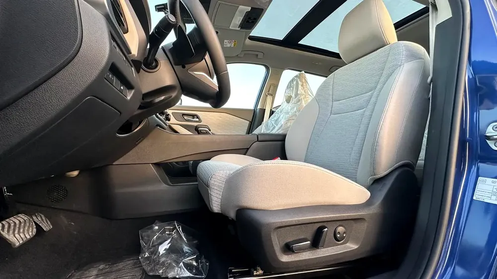 2024 Nissan X-Trail SV | GCC Specs 4WD - Image 9