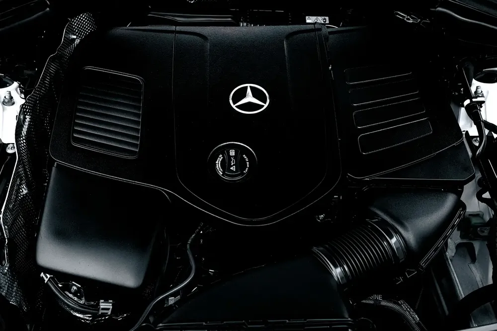 4,700 P.M | 0% Downpayment | Mercedes GLC 200 AMG! - Image 14