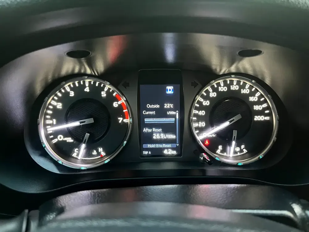2024 Toyota Hilux Double Cab GLX - GCC Specs - Brand New - Image 17