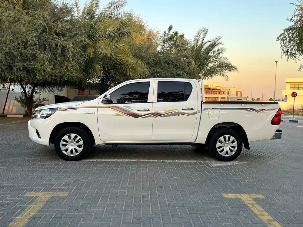 2024 Toyota Hilux Double Cab GLX - GCC Specs - Brand New - Image 4
