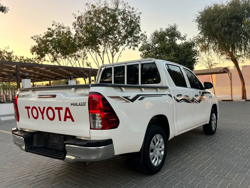 2024 Toyota Hilux Double Cab GLX - GCC Specs - Brand New - Image 8