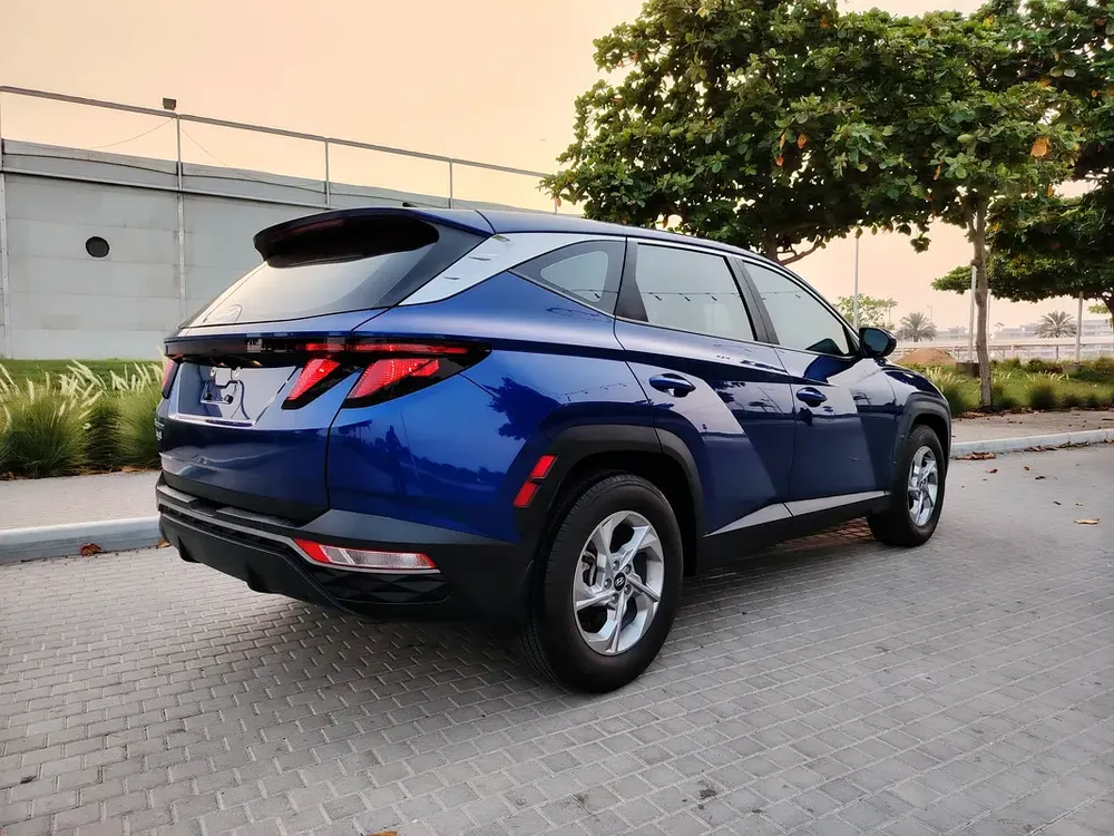 Hyundai Tucson 2023 US specs Clean Title With Original Paint Mid Option With Very Low KM - Image 19
