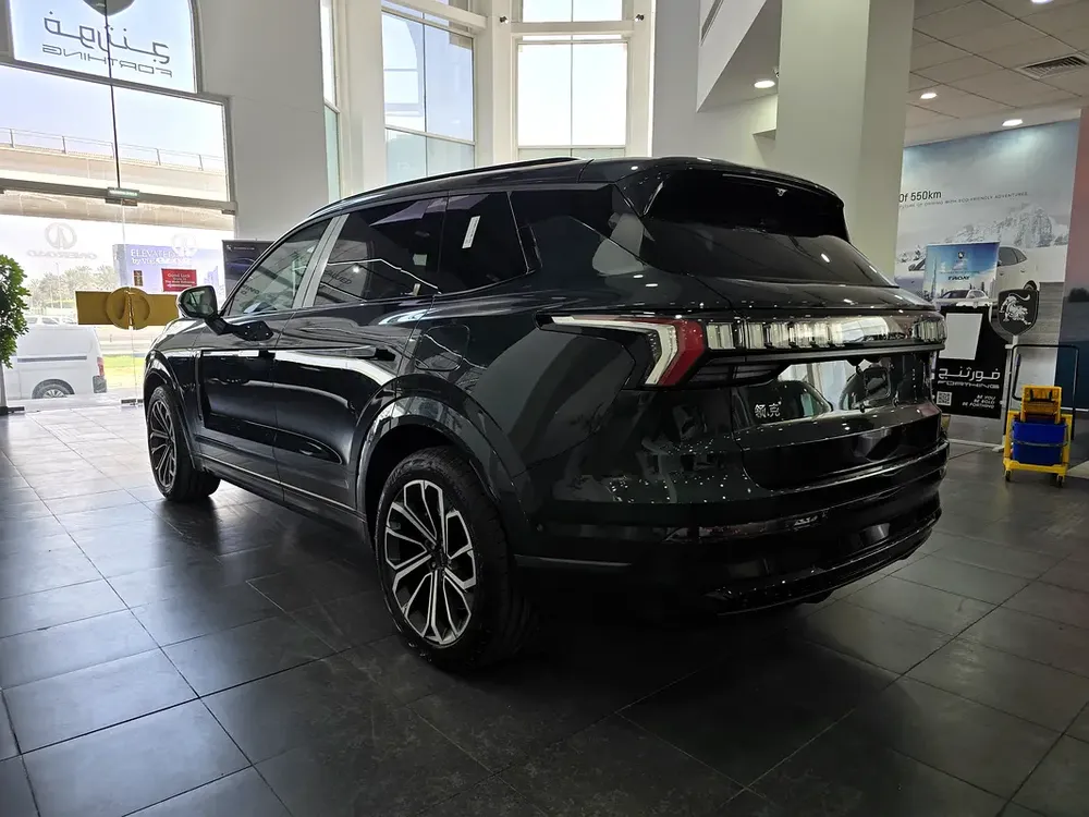 2025 LYNK-CO 09 EMP 1430KM RANGE 7 SEATER - Image 5
