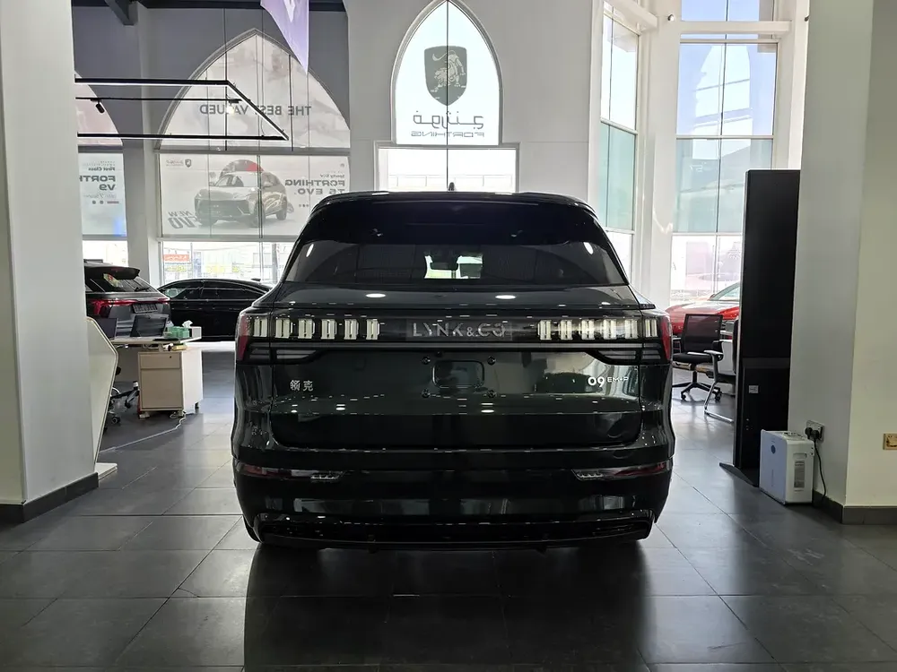 2025 LYNK-CO 09 EMP 1430KM RANGE 7 SEATER - Image 7