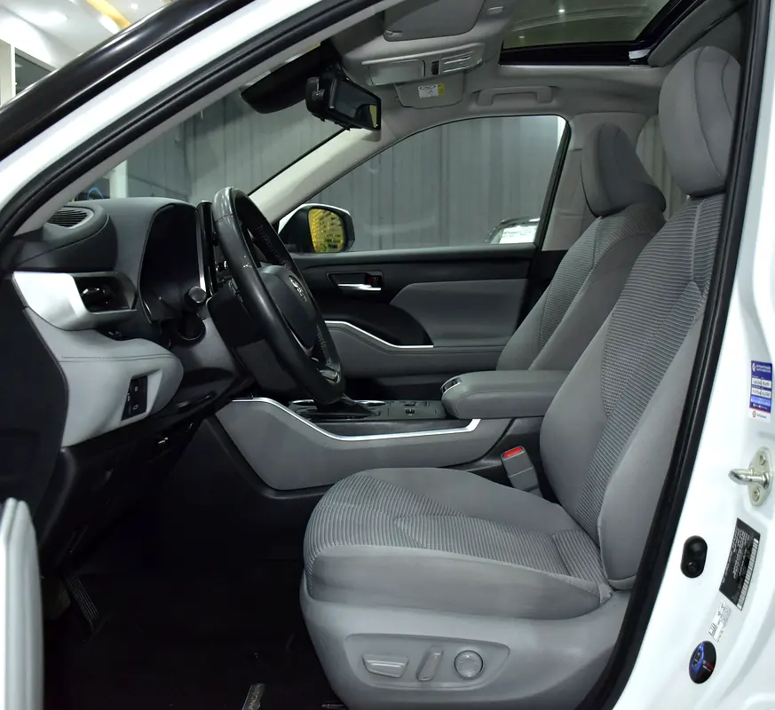 AED 2,479 EMi at 0% DP | Toyota Highlander Hybrid GLE ( 2023 Model ) in White Color GCC Specs - Image 10