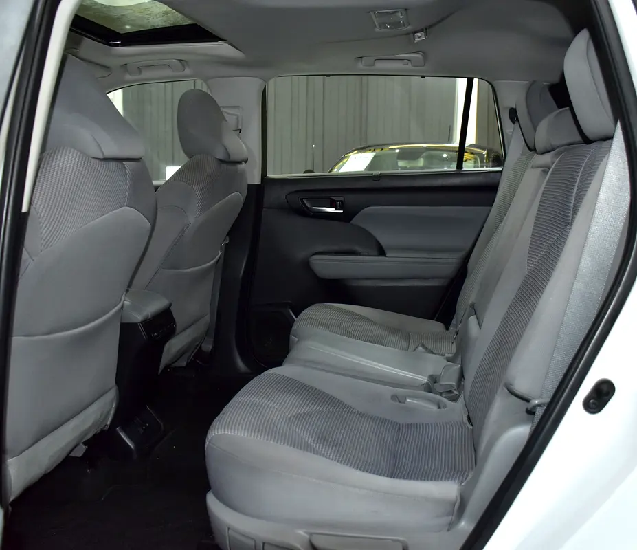 AED 2,479 EMi at 0% DP | Toyota Highlander Hybrid GLE ( 2023 Model ) in White Color GCC Specs - Image 17