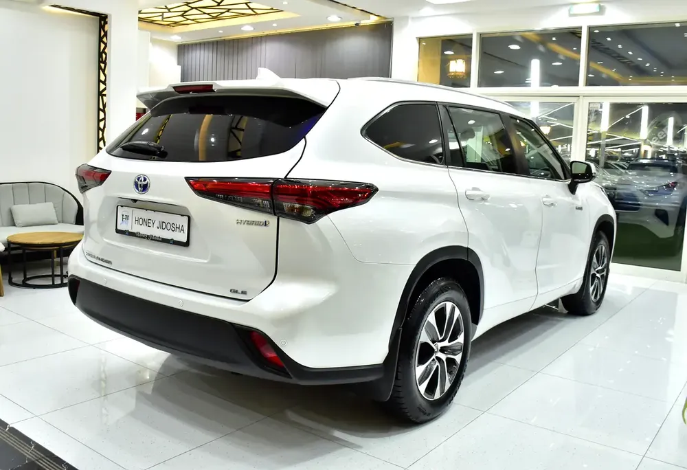AED 2,479 EMi at 0% DP | Toyota Highlander Hybrid GLE ( 2023 Model ) in White Color GCC Specs - Image 6