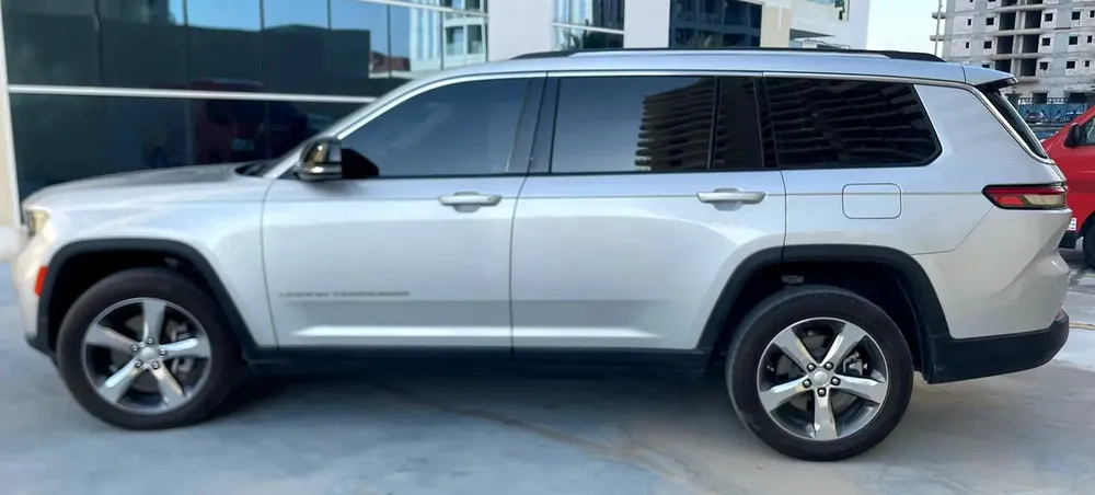 2022 Jeep Grand Cherokee Limited - GCC Spec - Under Warranty Excellent Condition - Image 12