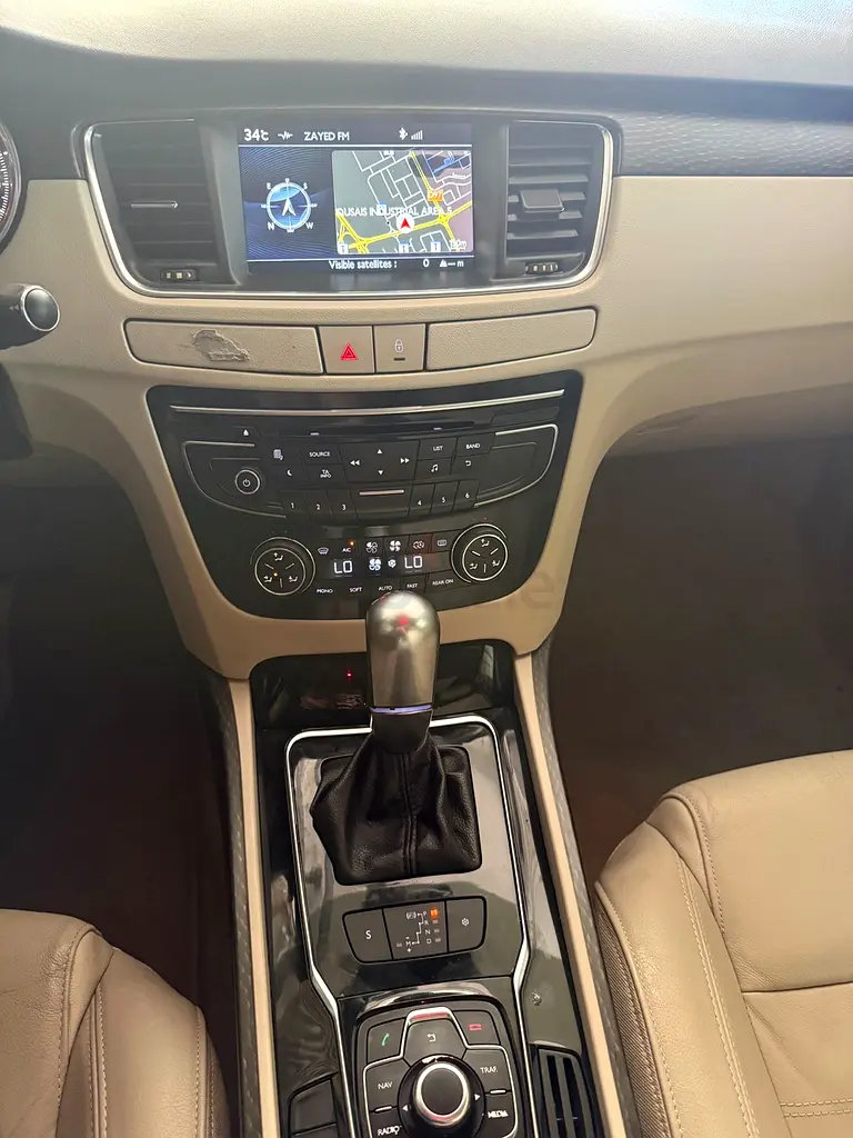 Peugeot 208 2015 GCC Specs - Well Maintained Compact Hatchback - Image 14