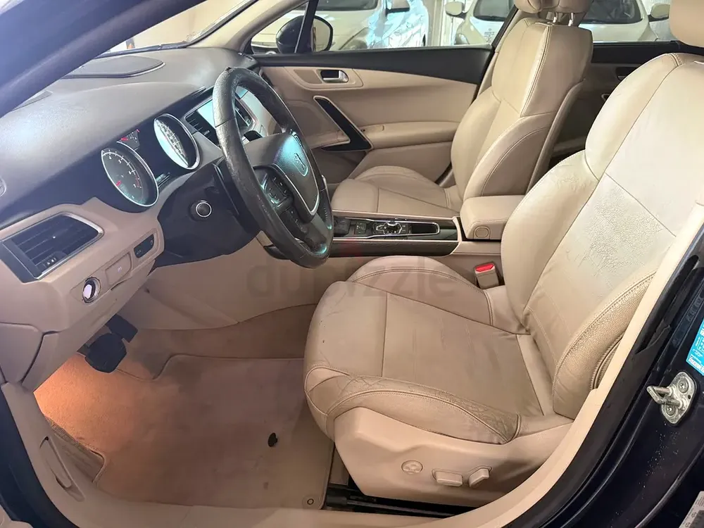 Peugeot 208 2015 GCC Specs - Well Maintained Compact Hatchback - Image 9