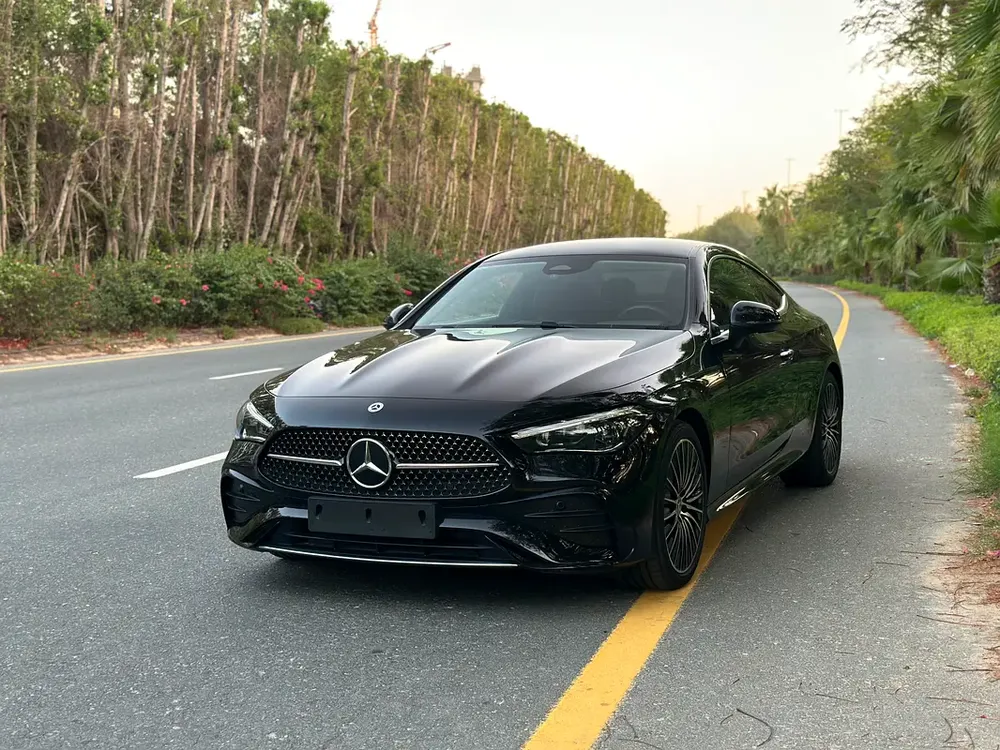 2025 Mercedes-Benz CLE 220d | 2.0L Diesel 4-cylinder | 220 HP | Like New - Image 7
