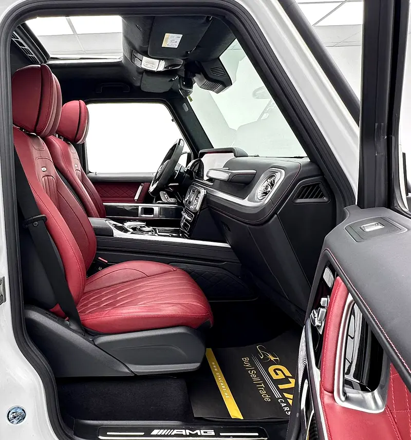 2023 Mercedes-Benz G63 AMG Double Night Pack, 03/2028 Mercedes Warranty + Service Contract, FSH, GCC - Image 16
