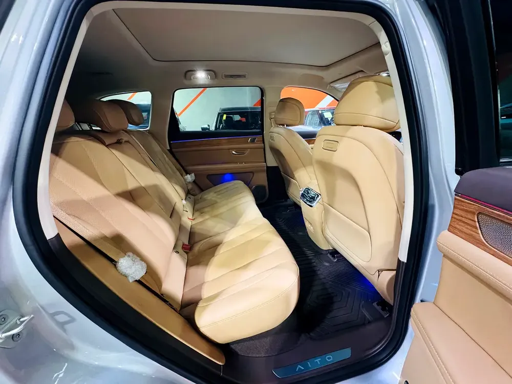 2024 Brand New AITO M7 Plugin Hybrid - Image 13