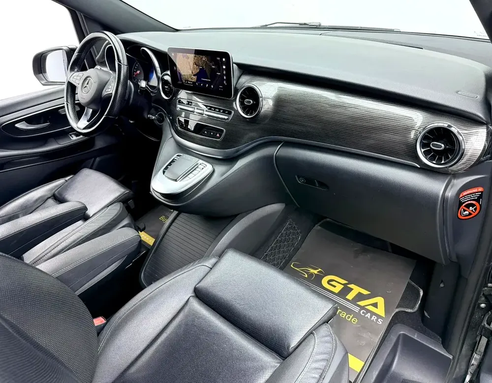 Mercedes-Benz V250 8-Seater Under Warranty Till 2028 - Image 7