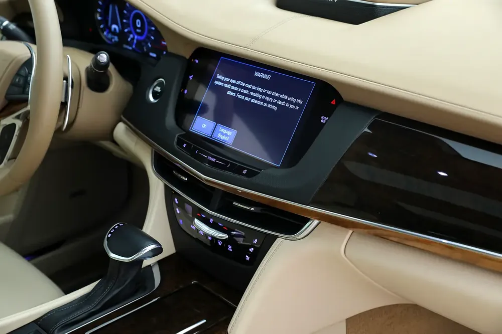 2018 Cadillac CT6 3.0TT | GCC | Twin-Turbo Luxury Sedan | Executive Comfort | Powerful Performance - Image 13