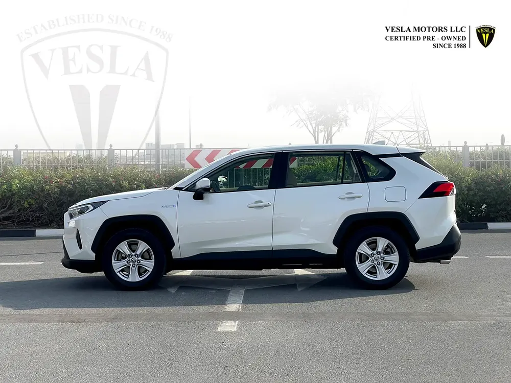 UNLIMITED MILEAGE WARRANTY / HYBRID + NAVIGATION + CAMERA + CRUISE CONTROL + CAR PLAY + PUSH START - Image 4