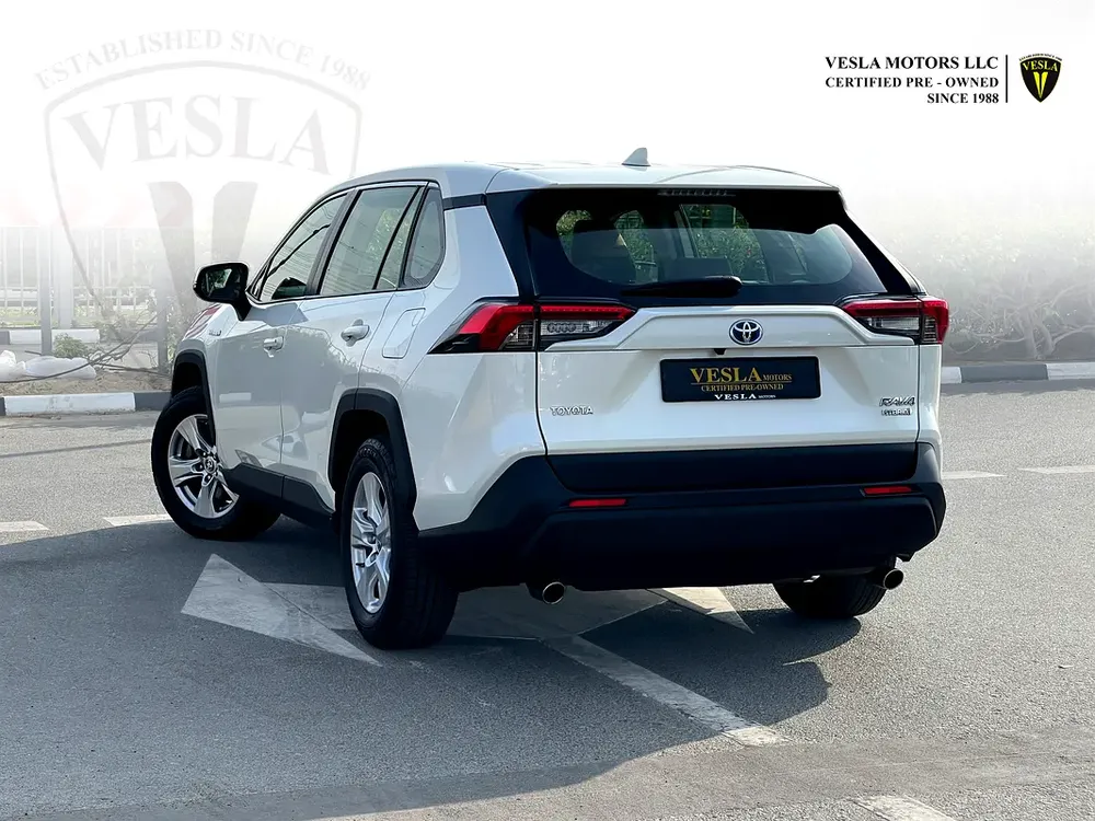 UNLIMITED MILEAGE WARRANTY / HYBRID + NAVIGATION + CAMERA + CRUISE CONTROL + CAR PLAY + PUSH START - Image 9