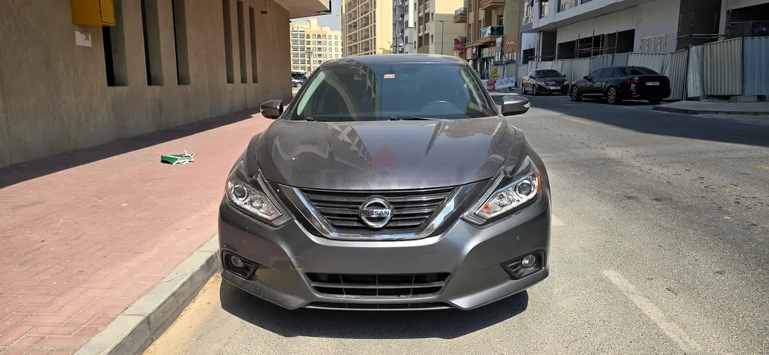 Well Maintained Nissan Altima 2017 SL | GCC Specs | Full Option