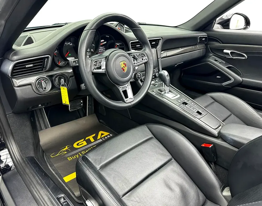 2017 Porsche 911 Carrera 4 Cabriolet, April/2027 Porsche Warranty, Full Porsche Service History, GCC - Image 10