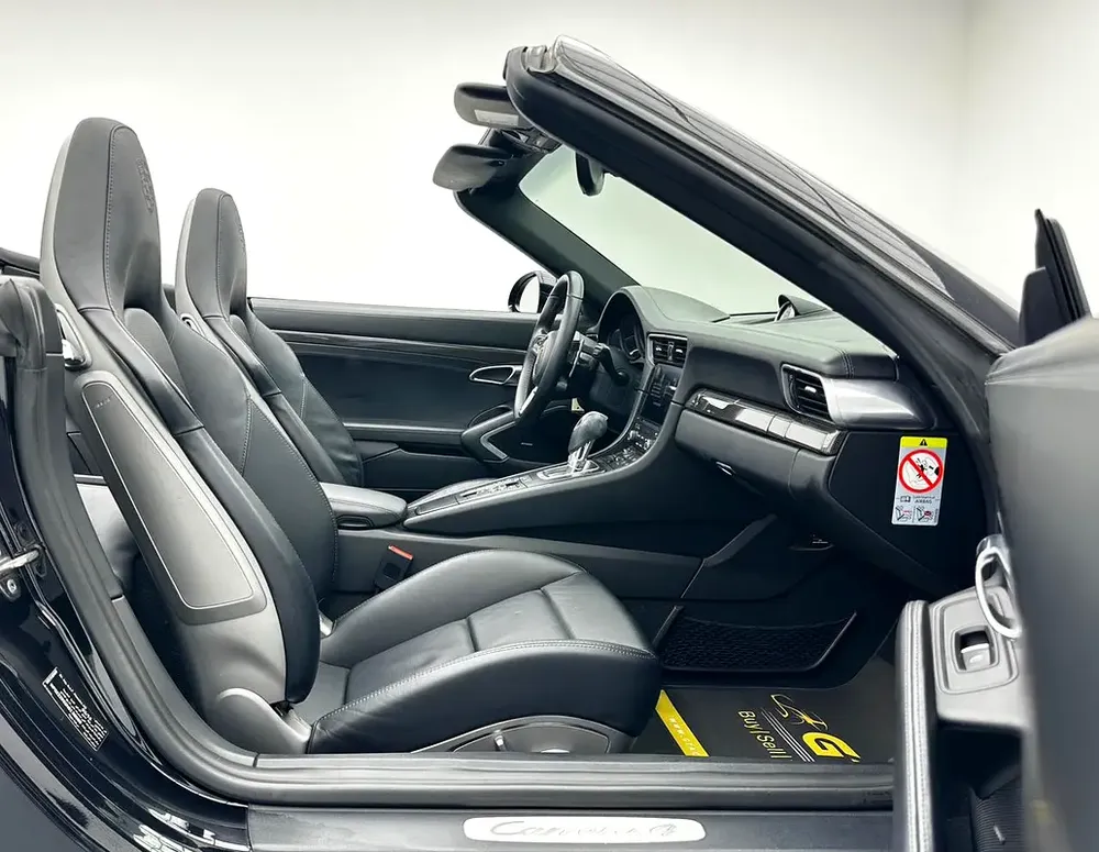 2017 Porsche 911 Carrera 4 Cabriolet, April/2027 Porsche Warranty, Full Porsche Service History, GCC - Image 13