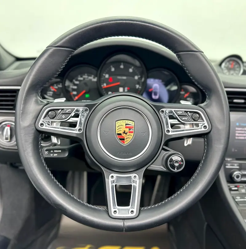 2017 Porsche 911 Carrera 4 Cabriolet, April/2027 Porsche Warranty, Full Porsche Service History, GCC - Image 8