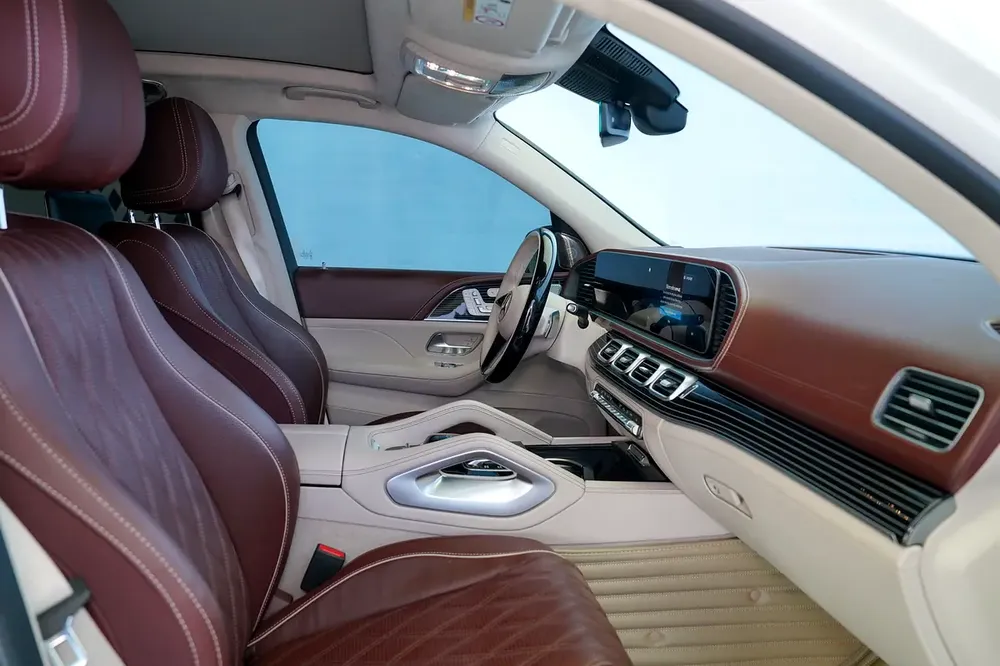WARRANTY JUNE 2029 | SERVICE 2029 | LEG REST | BURMESTER AUDIO | SIDE STEPS | REAR ENTERTAINMENT - Image 16