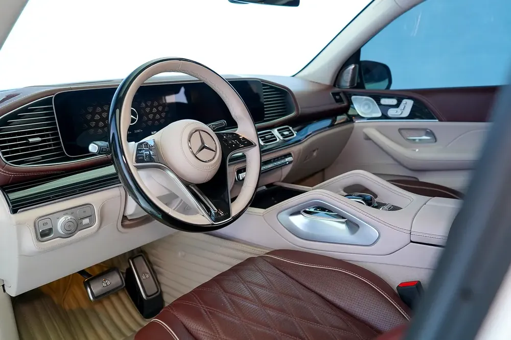 WARRANTY JUNE 2029 | SERVICE 2029 | LEG REST | BURMESTER AUDIO | SIDE STEPS | REAR ENTERTAINMENT - Image 7