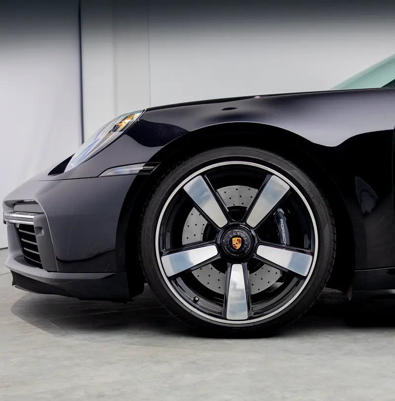 Turbo 992 Low Mileage • FDSH • Porsche Warranty 2029 • GCC - Image 17