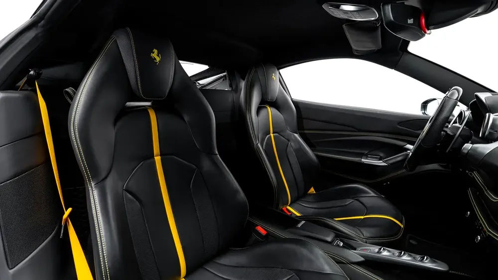 Ferrari F8 Tributo - 2021 - GCC Specs - Under Warranty and Service Contract - Image 13