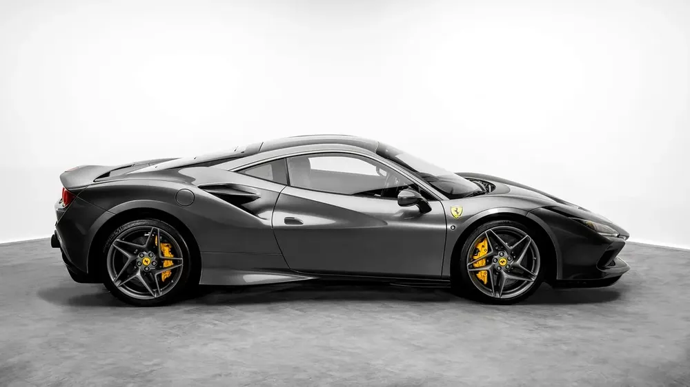 Ferrari F8 Tributo - 2021 - GCC Specs - Under Warranty and Service Contract - Image 15