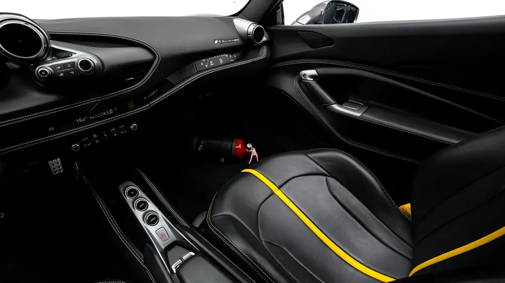 Ferrari F8 Tributo - 2021 - GCC Specs - Under Warranty and Service Contract - Image 9