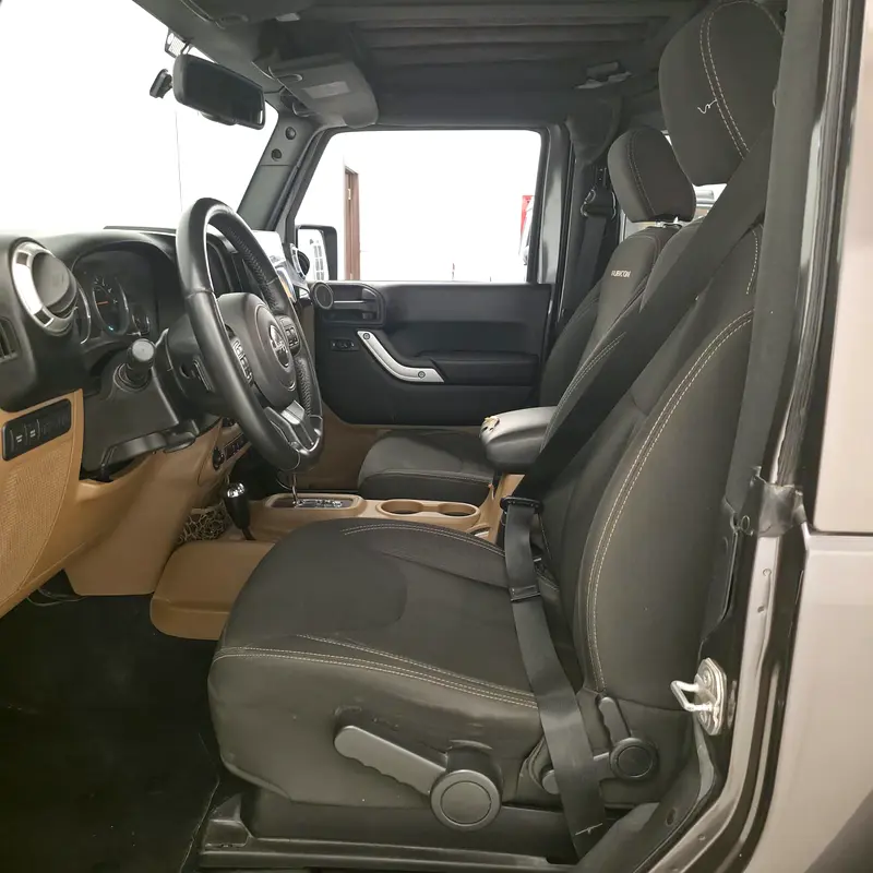 AED 2318 PM | JEEP WRANGLER RUBICON 2016 | SKULL EDITION WITH MODS | 1 YEAR WARRANTY | GCC - Image 10