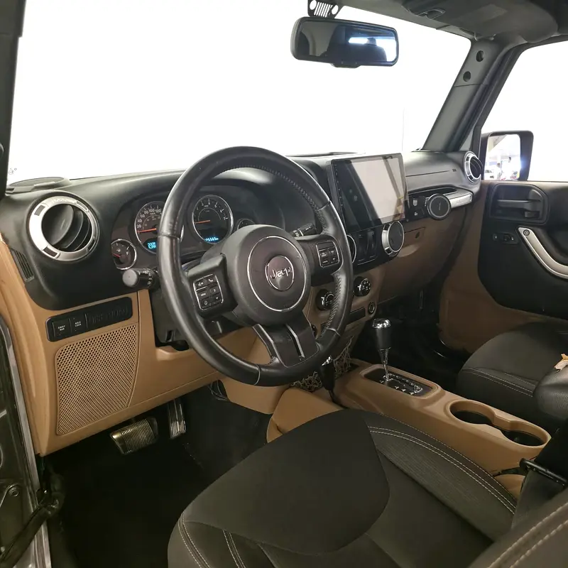 AED 2318 PM | JEEP WRANGLER RUBICON 2016 | SKULL EDITION WITH MODS | 1 YEAR WARRANTY | GCC - Image 11