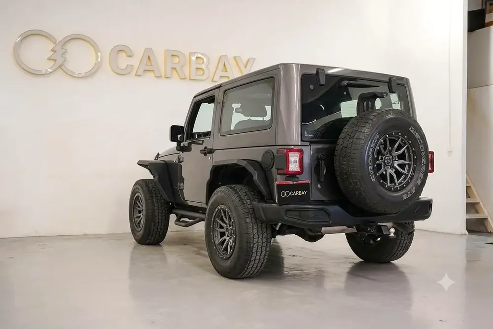 AED 2318 PM | JEEP WRANGLER RUBICON 2016 | SKULL EDITION WITH MODS | 1 YEAR WARRANTY | GCC - Image 7