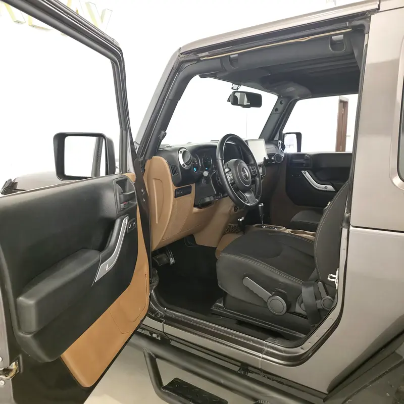 AED 2318 PM | JEEP WRANGLER RUBICON 2016 | SKULL EDITION WITH MODS | 1 YEAR WARRANTY | GCC - Image 9
