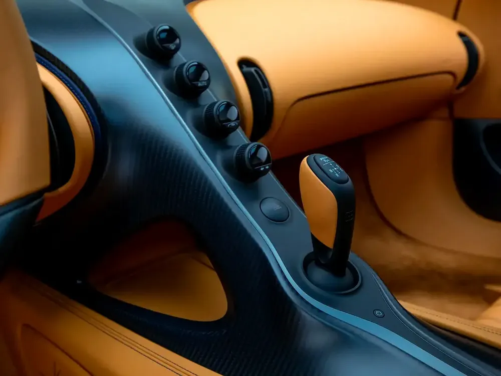 2024 | Bugatti Chiron  Super Sport | GCC Spec | Fully Covered – Warranty + Service Contract - Image 13